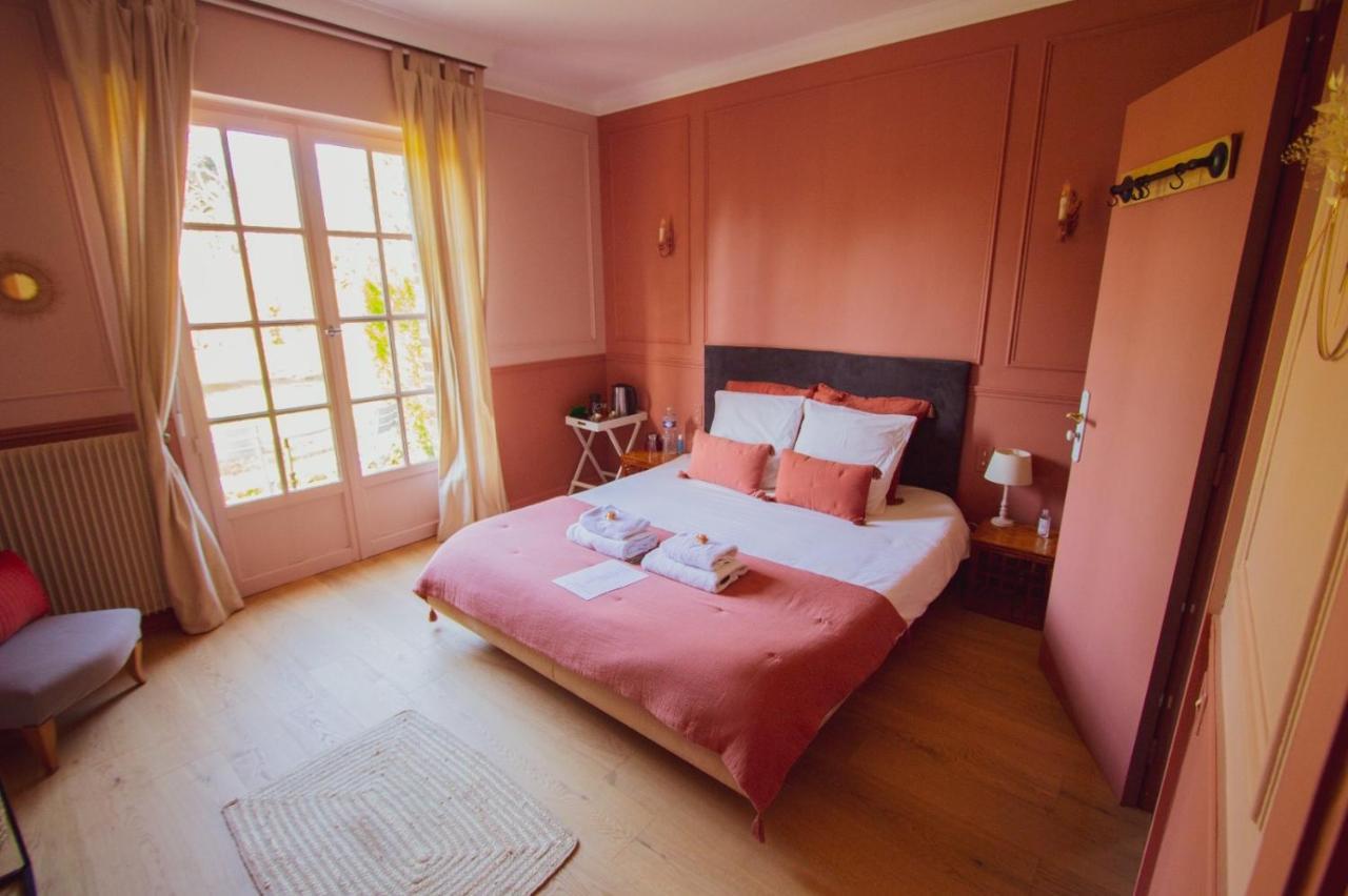 Bed and Breakfast Les Jardins De Beaumont Hem Esterno foto