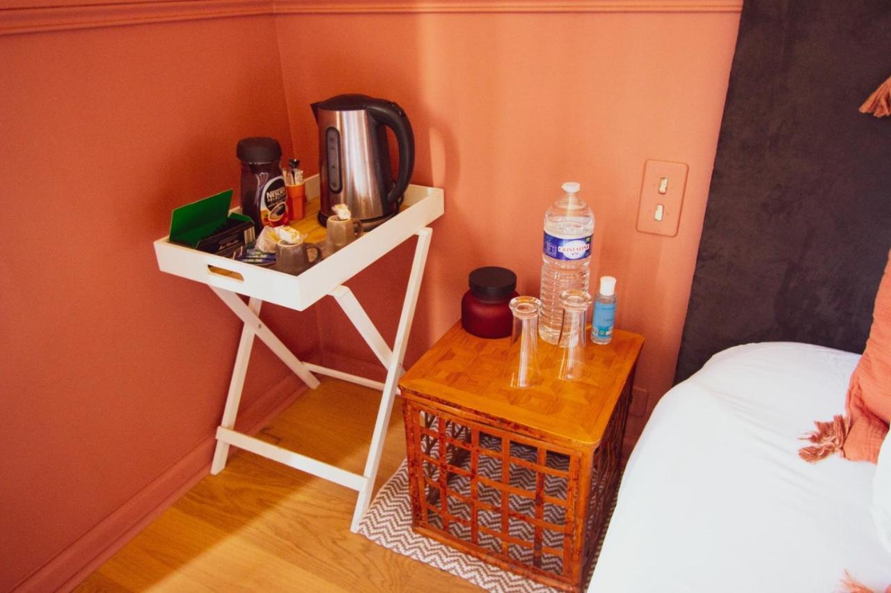 Bed and Breakfast Les Jardins De Beaumont Hem Esterno foto