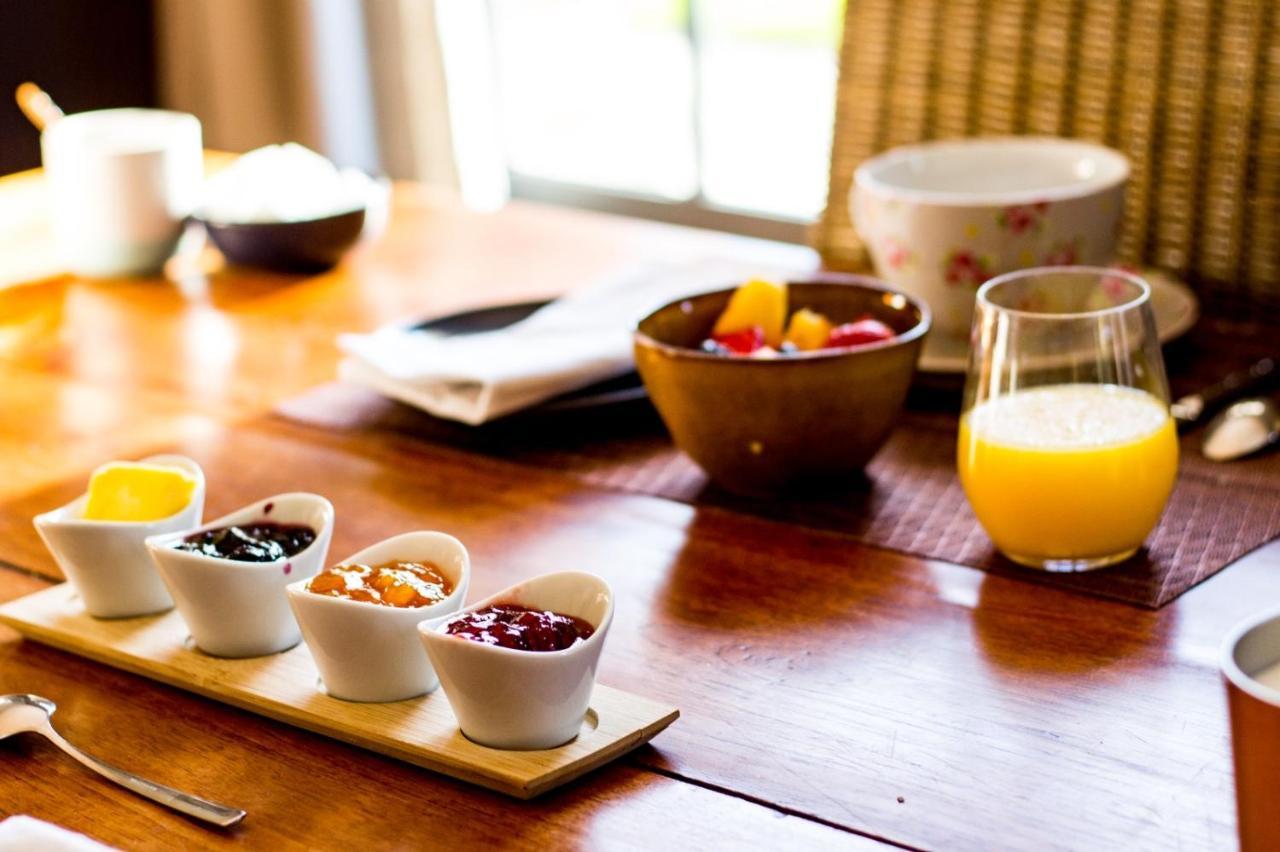 Bed and Breakfast Les Jardins De Beaumont Hem Esterno foto